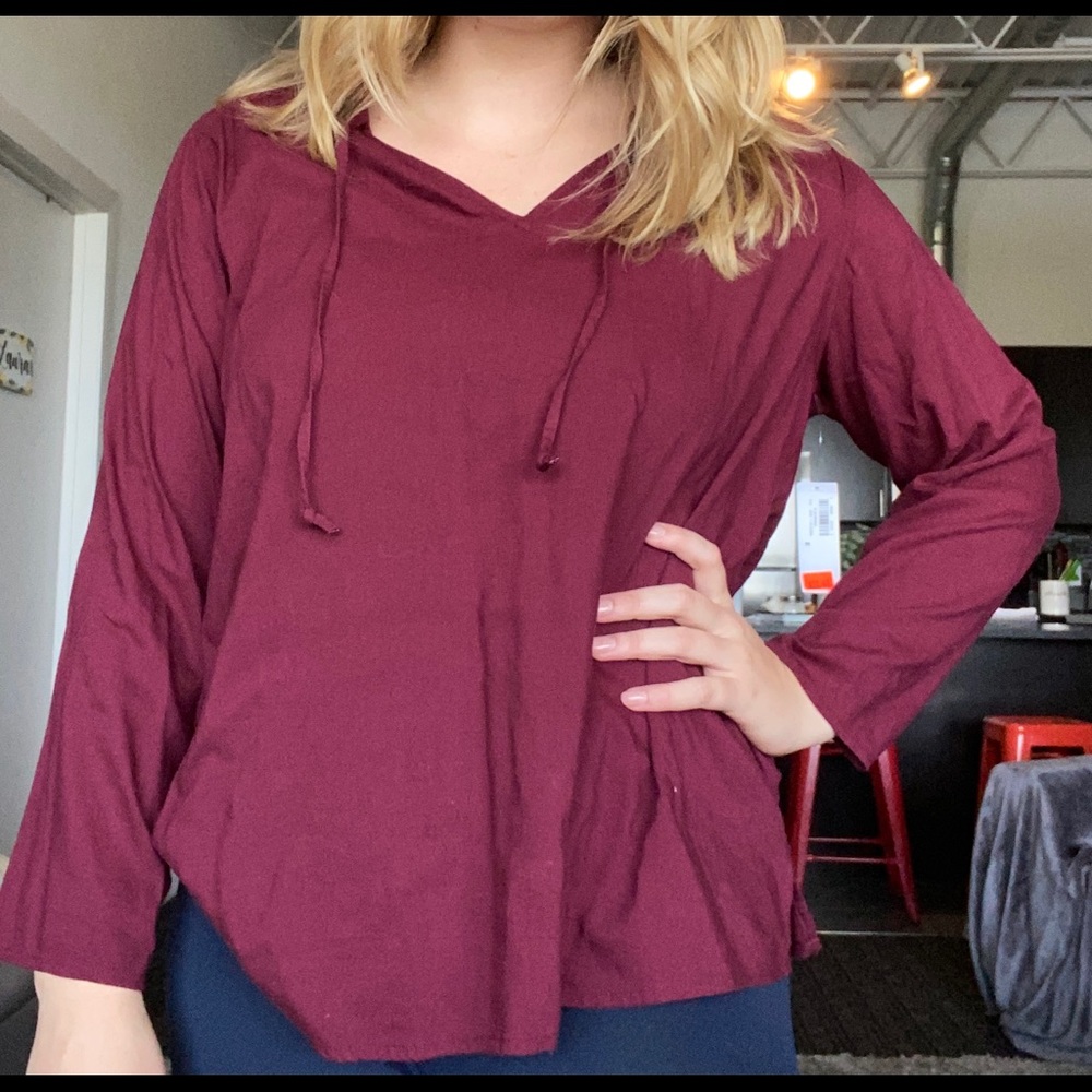 Comfy maroon blouse